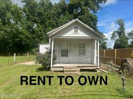 featured image of 626 S Oak St