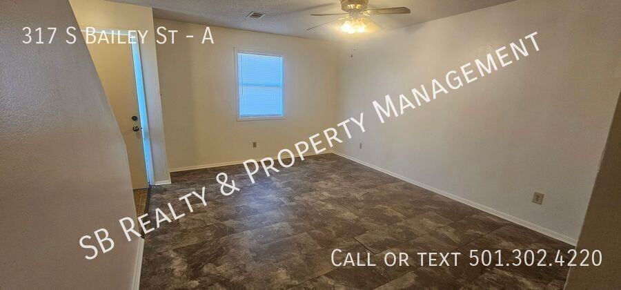 317 S Bailey St #A - Photo 3 of 13