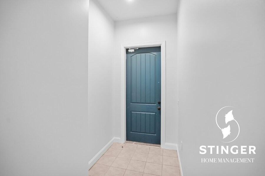 824B Paris Ave - Photo 3 of 39