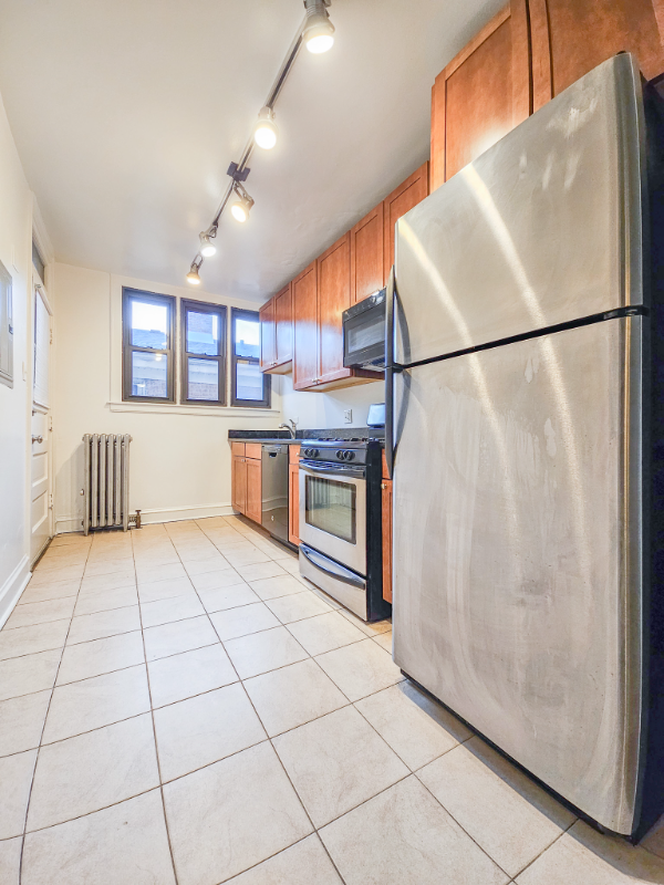 4314 N Keystone Ave #1 - Photo 2 of 11