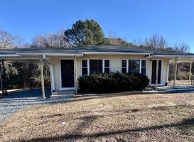 featured image of 826 N Main St