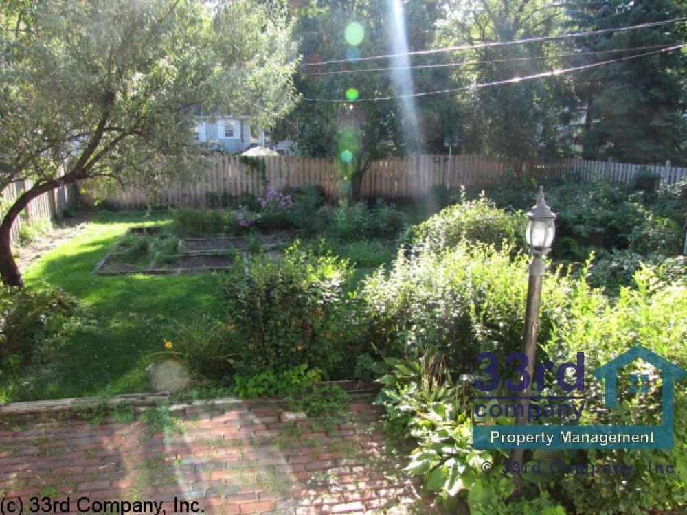 7115 Knox Ave S - Photo 3 of 15