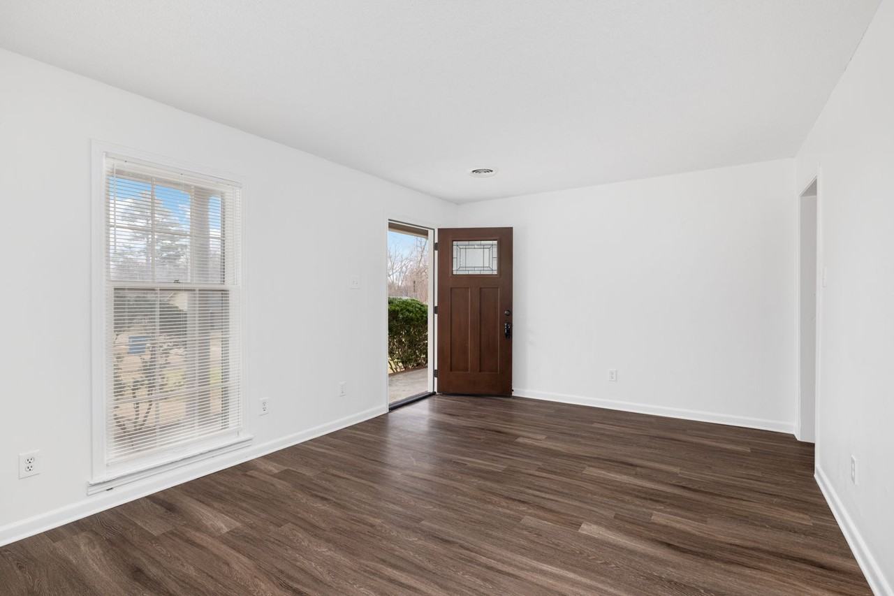 1111 Pine St - Photo 4 of 40