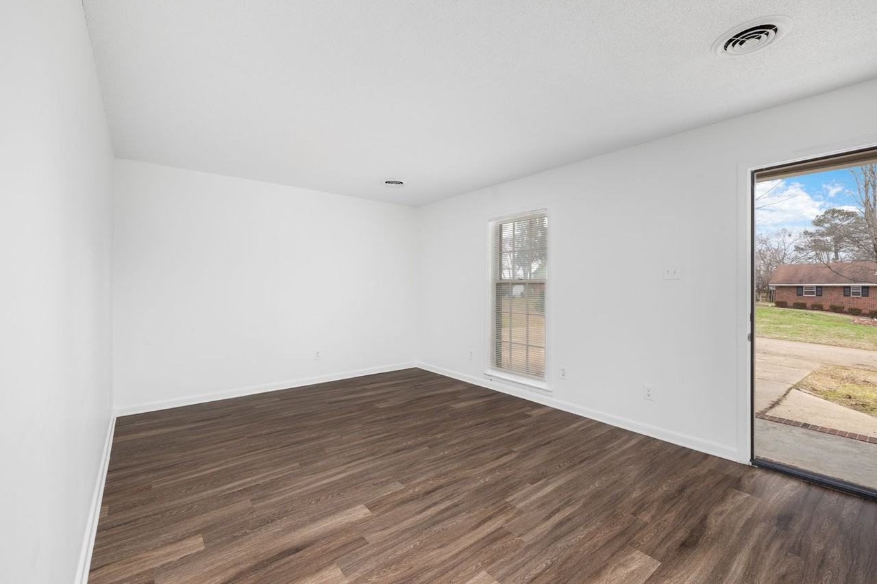 1111 Pine St - Photo 5 of 40