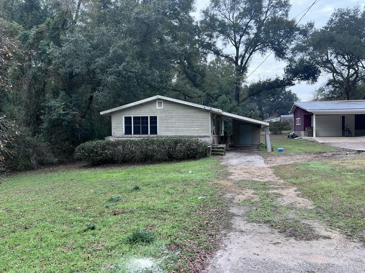 2613 Old Military Rd - Photo 2 of 7