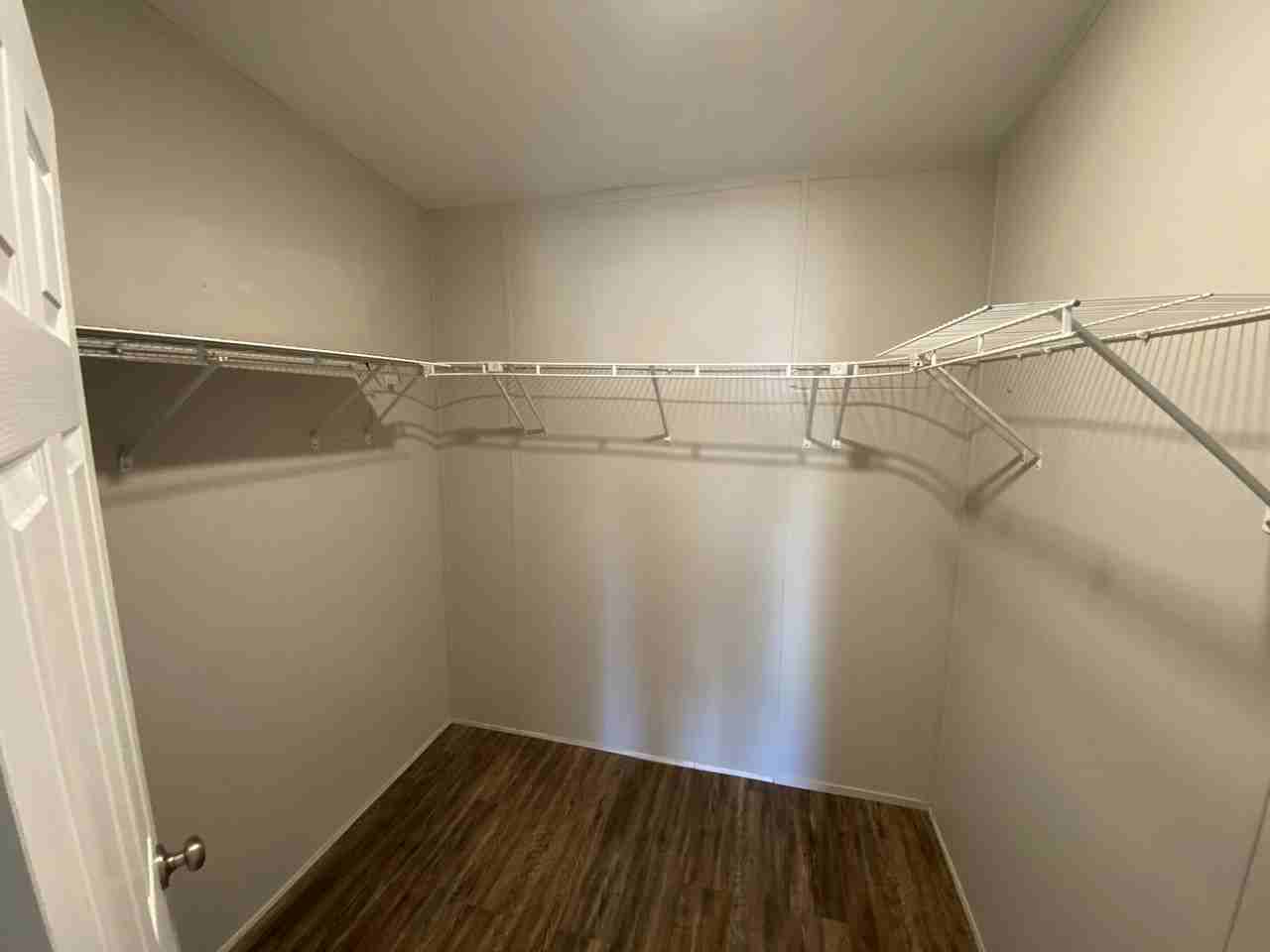 111 Pecan Grove Boulevard - Photo 6 of 13