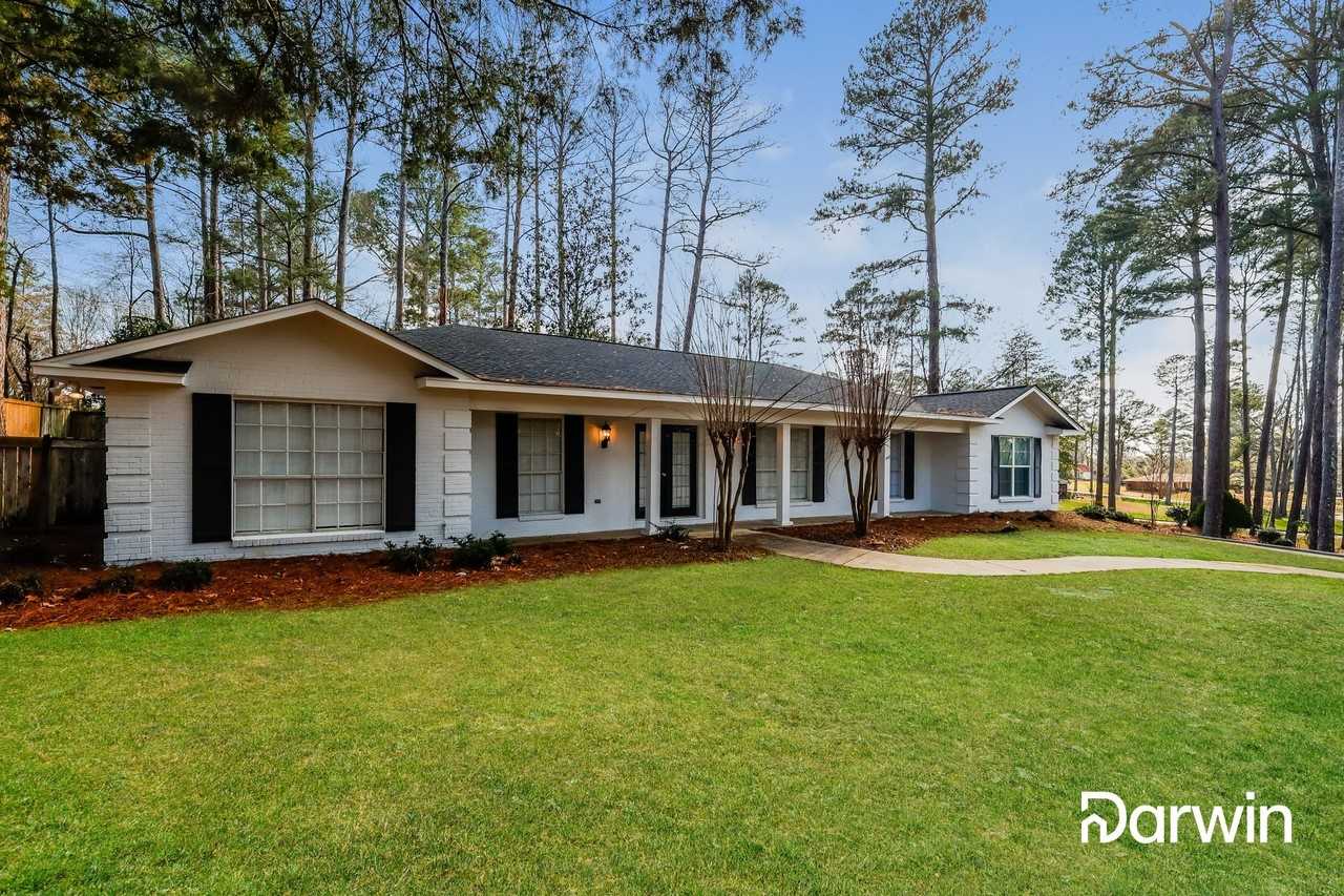 1 Sandalwood Dr - Photo 2 of 15