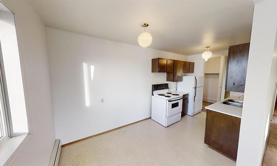 10327 107 Ave #306 - Photo 3 of 10