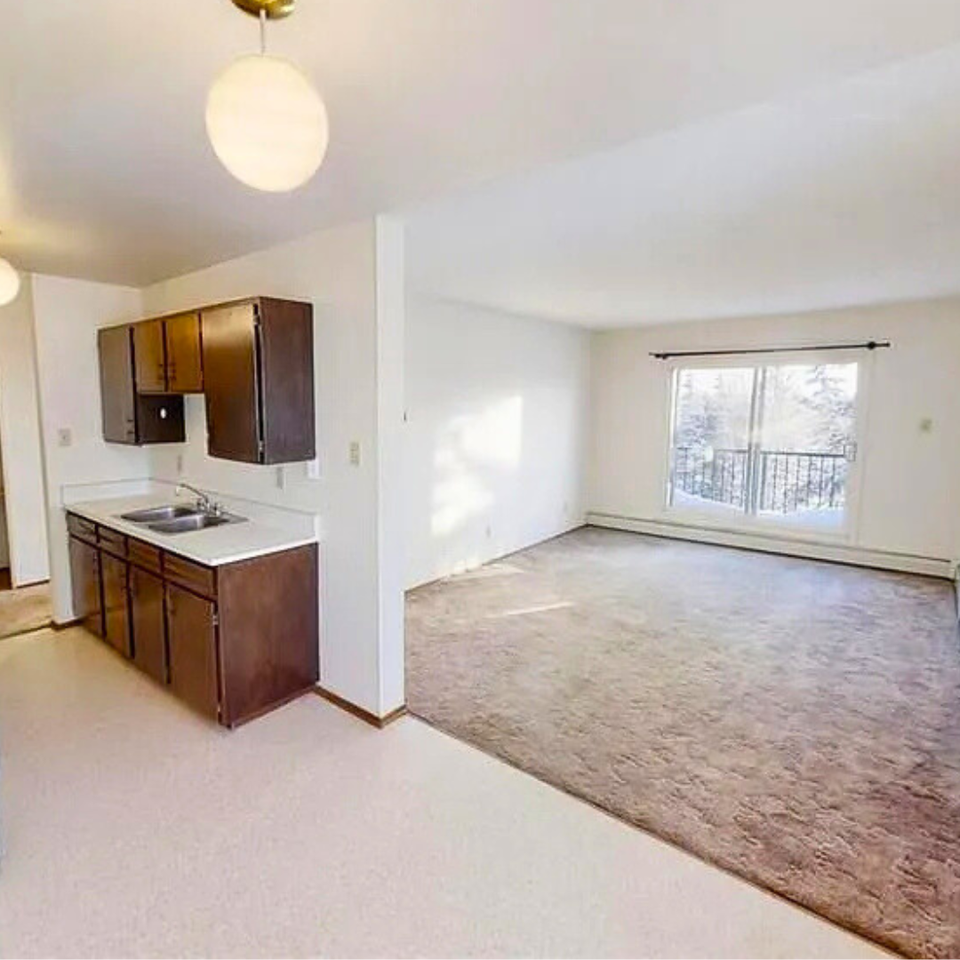 10327 107 Ave #306 - Photo 4 of 10