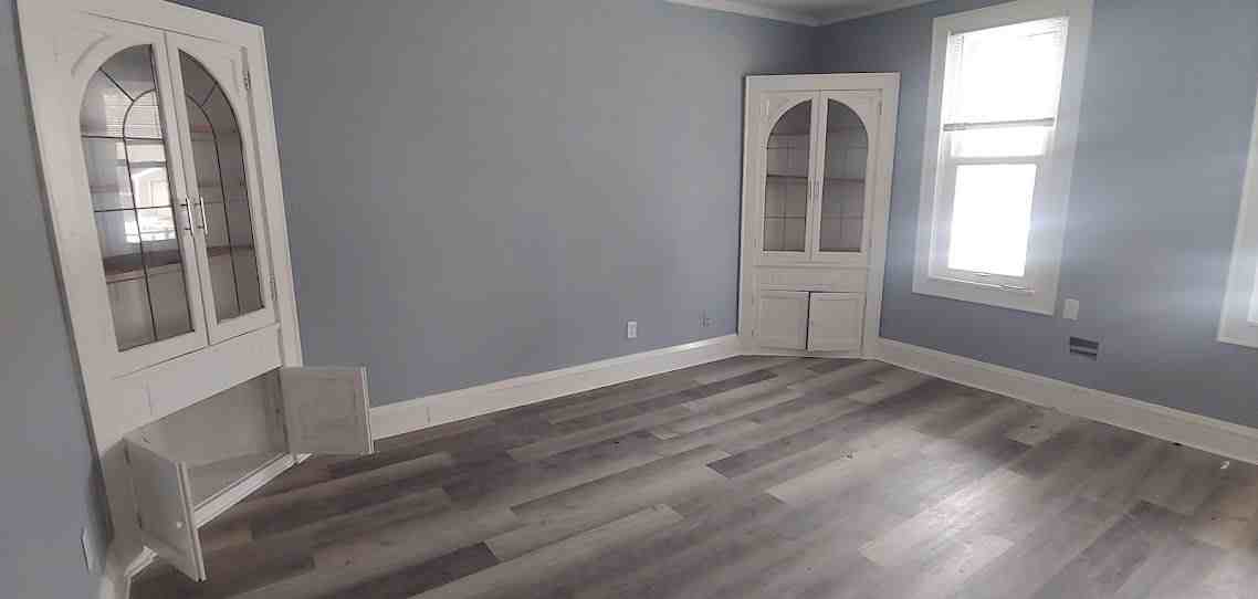 7165 S Pennsylvania Ave - Photo 2 of 8