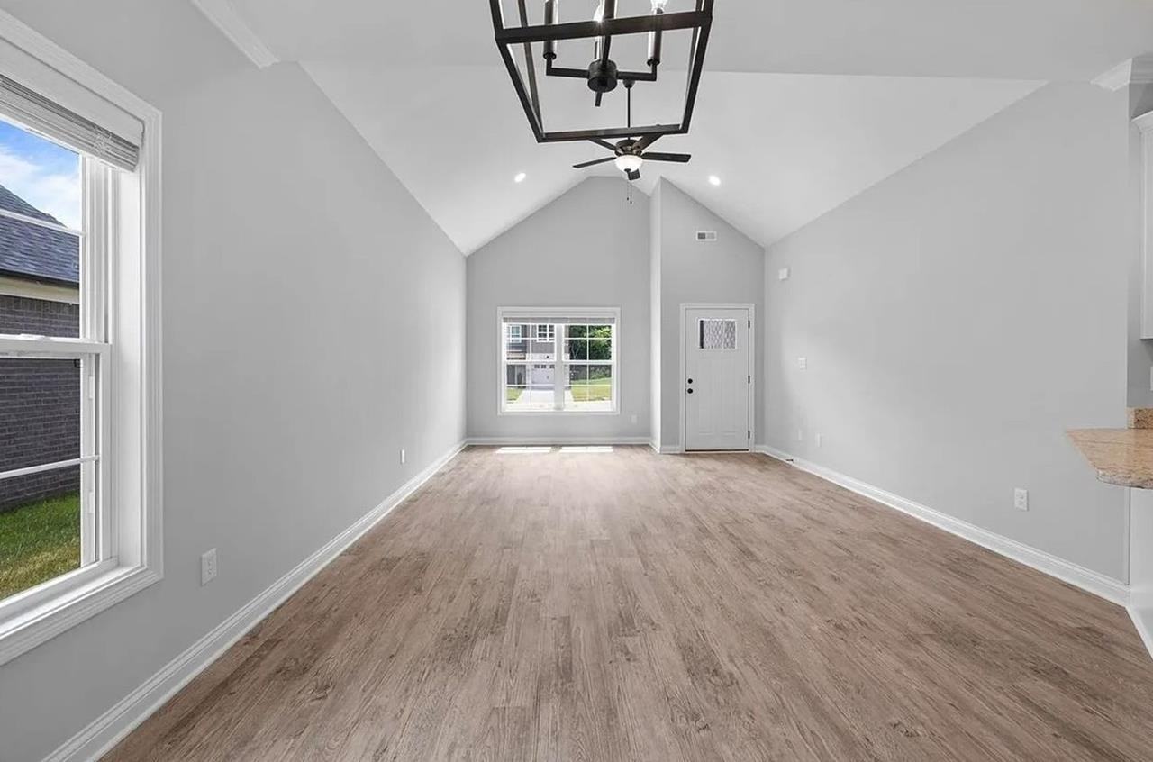 6537 Fortuna Ct - Photo 3 of 11