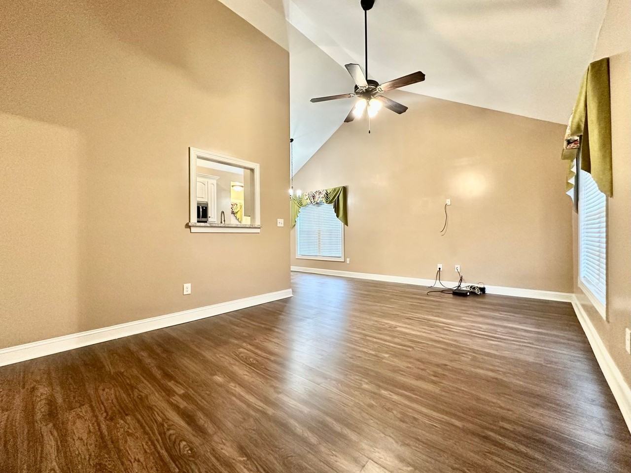 2531 Winding Creek Dr Sw - Photo 3 of 26