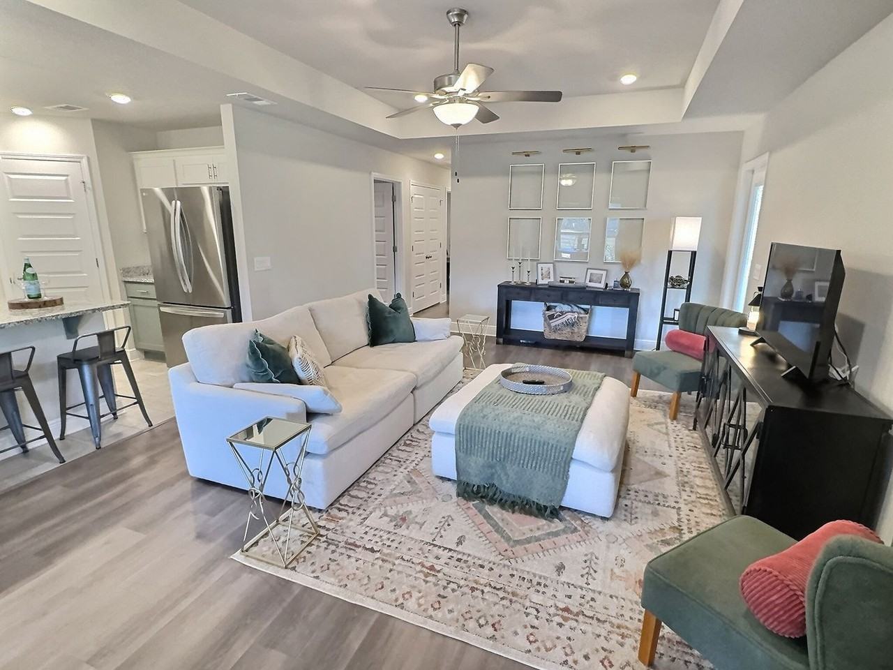 4285 Castille Ave - Photo 3 of 19