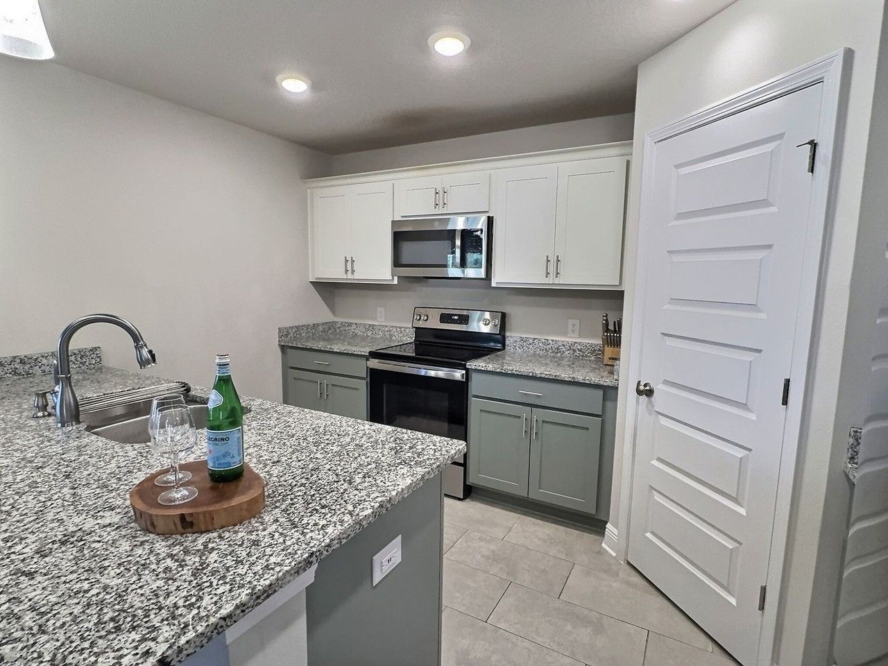 4285 Castille Ave - Photo 6 of 19