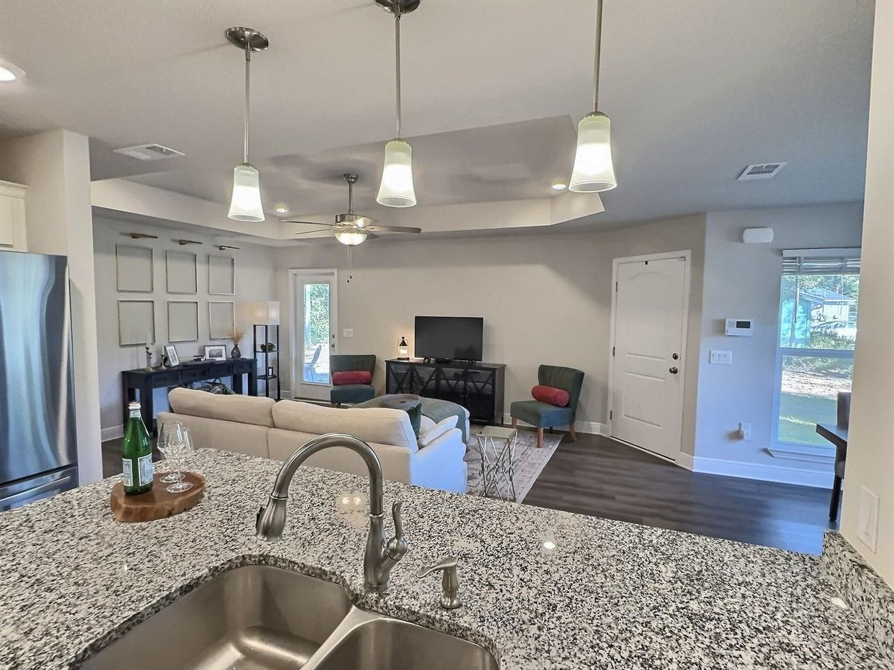 4285 Castille Ave - Photo 7 of 19