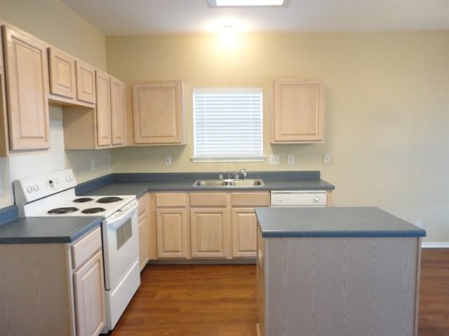 3544 Sumter Glade - Photo 3 of 13