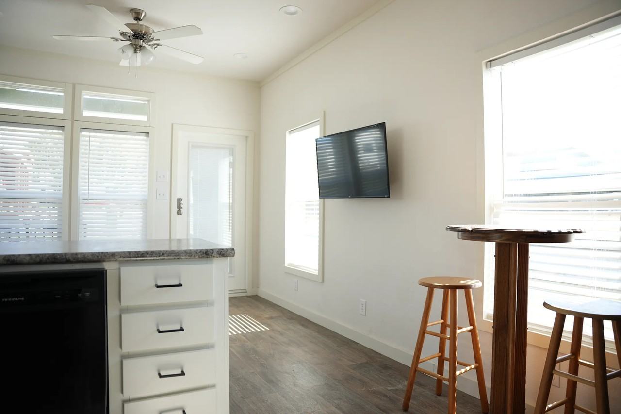 126 Stoney Brook Dr - Photo 2 of 13