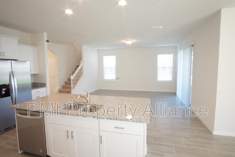 15944 Moonlight Bay St - Photo 2 of 50
