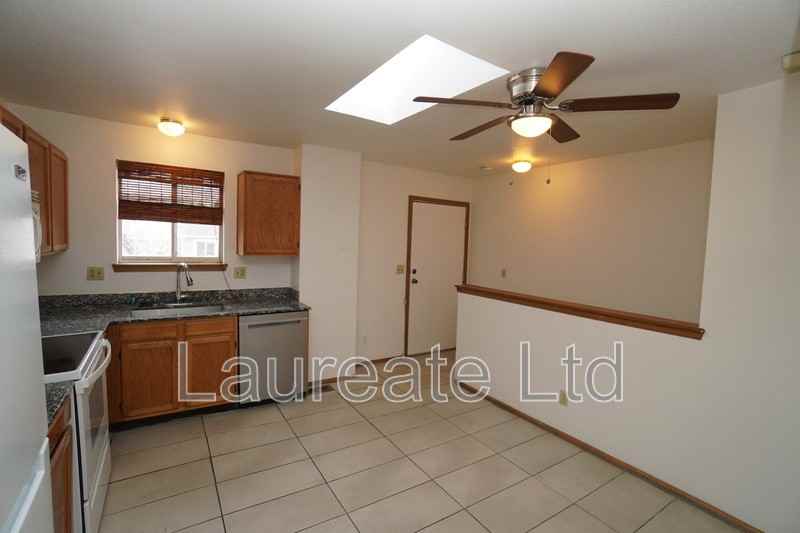 1859 Granby Ct - Photo 5 of 20