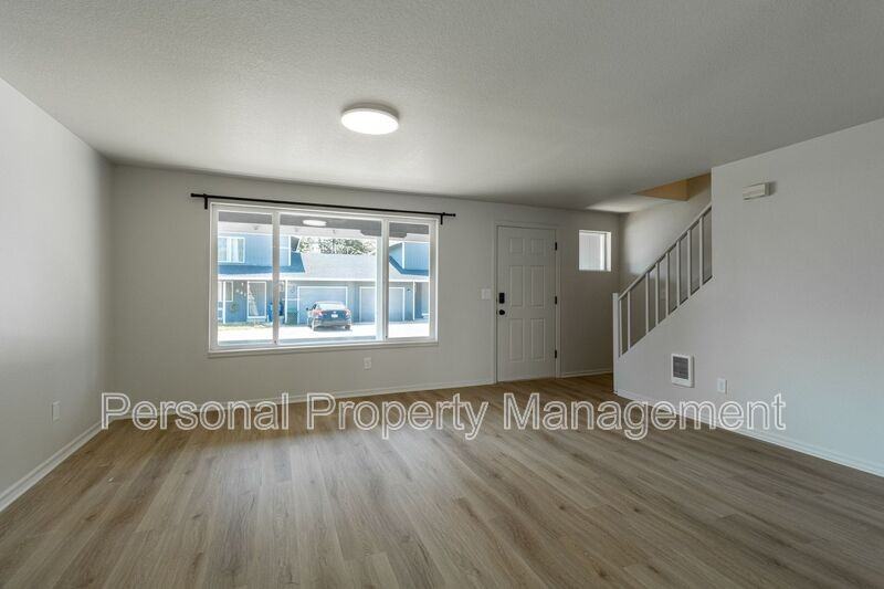 861 14th St - Photo 3 of 16