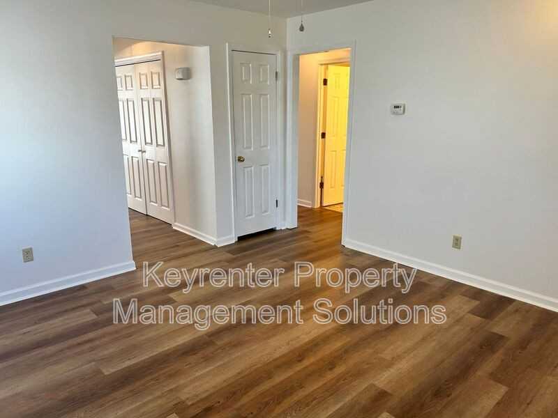 528 D St - Photo 6 of 33