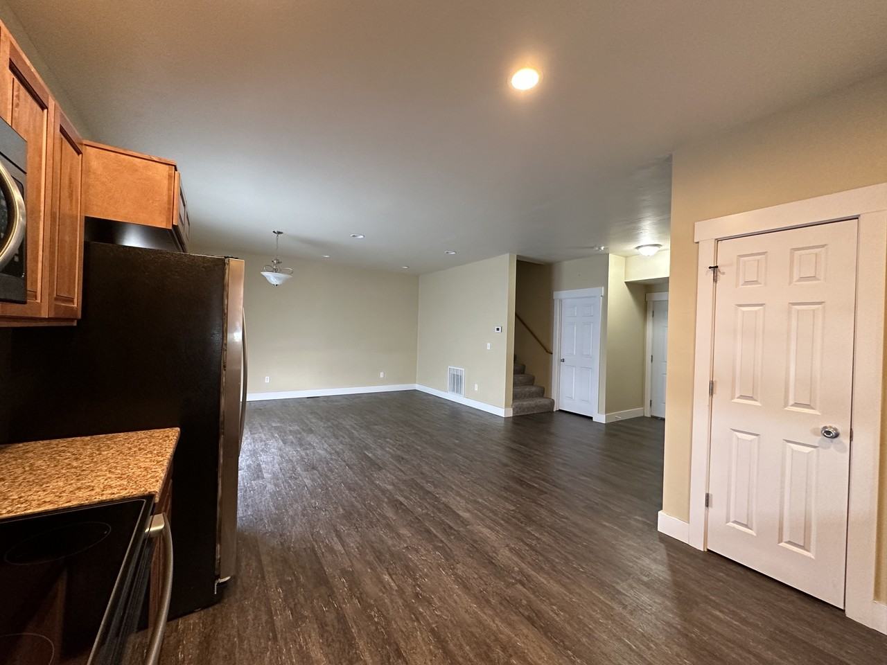 1121 9th St Sw - Photo 3 of 9