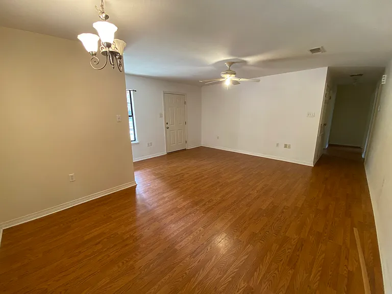 54 Village Trl - Photo 2 of 15