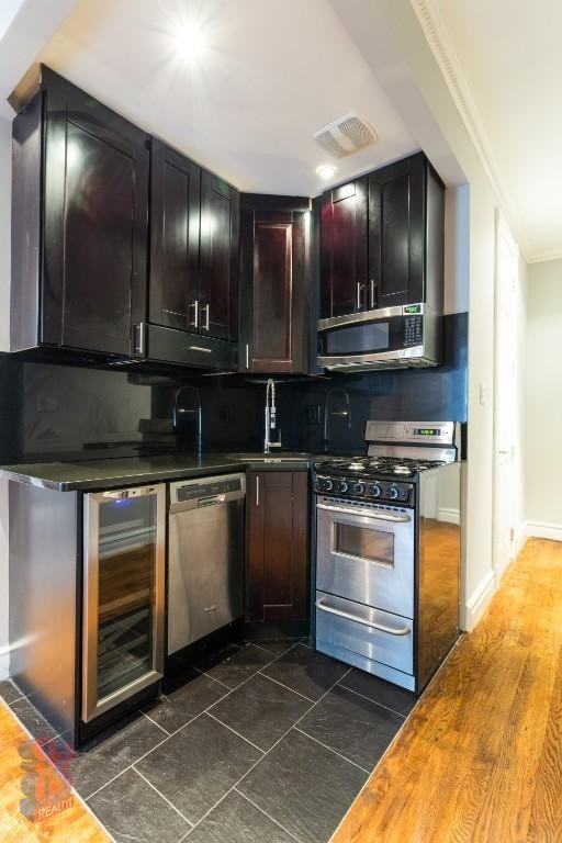 250 Mott St #16 - Photo 2 of 3