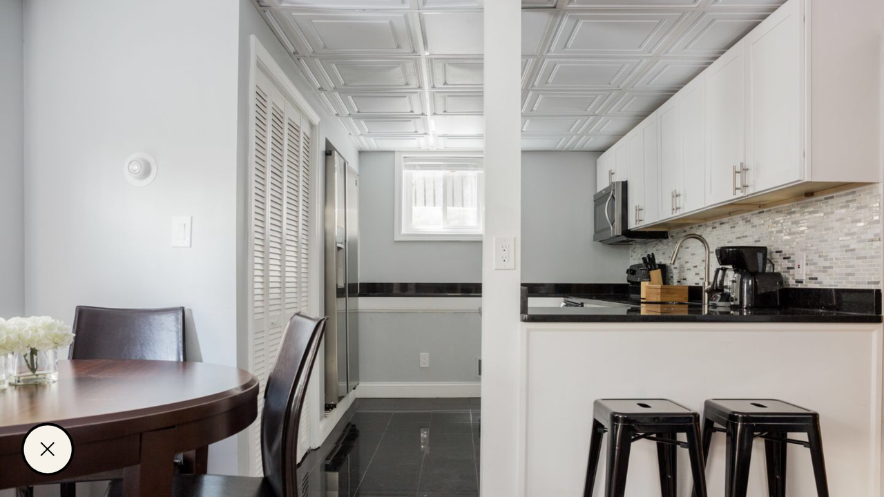 7 Story St #B - Photo 4 of 8