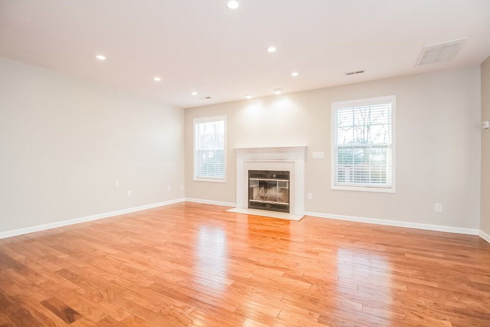 1256 Baker Creek Dr - Photo 2 of 18