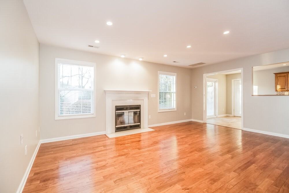 1256 Baker Creek Dr - Photo 3 of 18