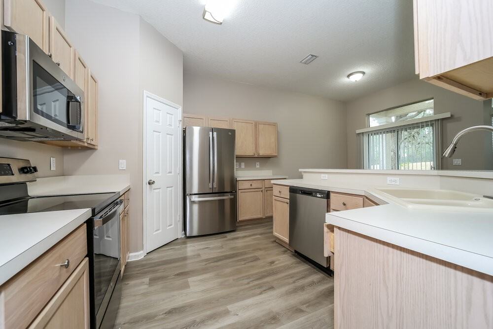 1796 Keswick Rd - Photo 7 of 16