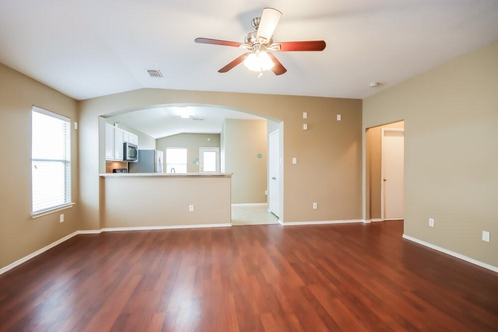 9315 Cold River Ct - Photo 3 of 16