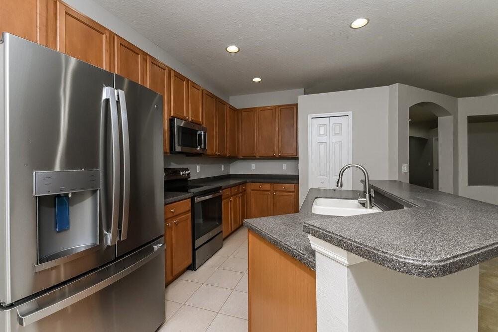 1528 Emerald Hill Way - Photo 5 of 16