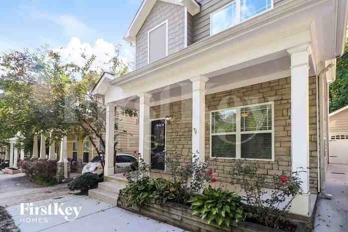 212 W Marietta St - Photo 2 of 15