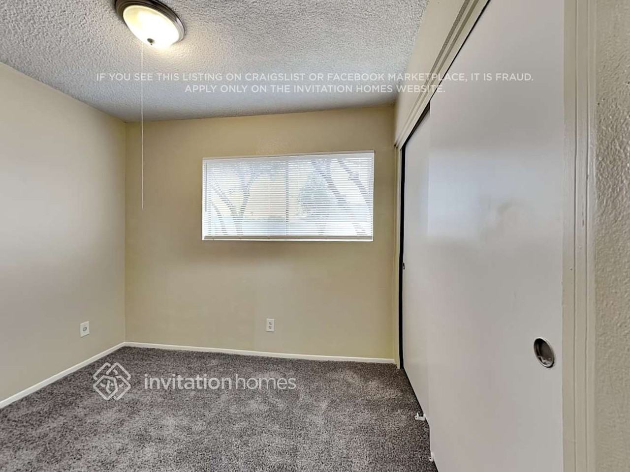 2386 W Betty Elyse Ln - Photo 5 of 8