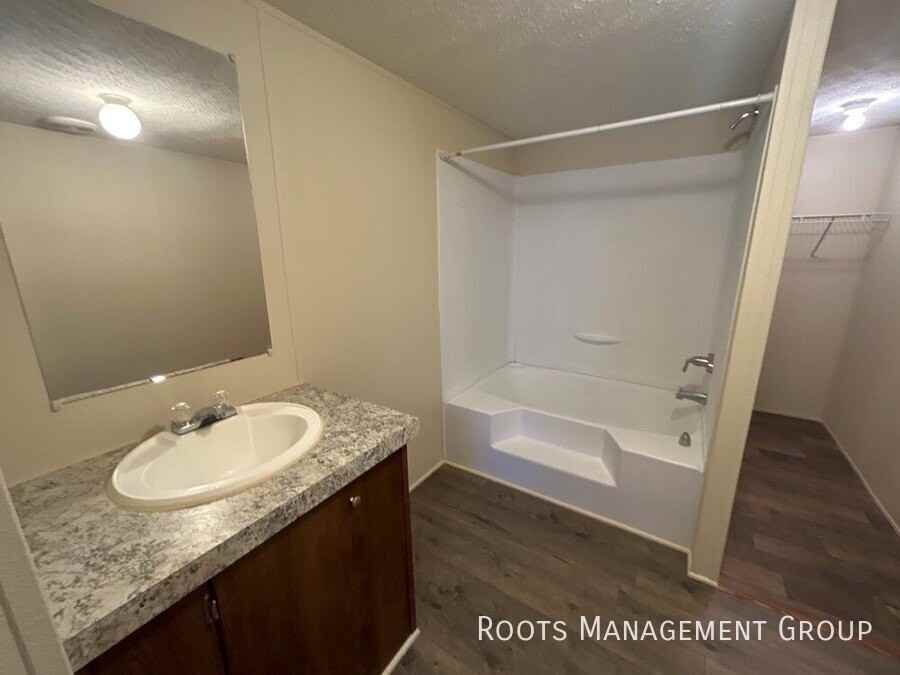 1829 S Chester St #63 - Photo 2 of 5