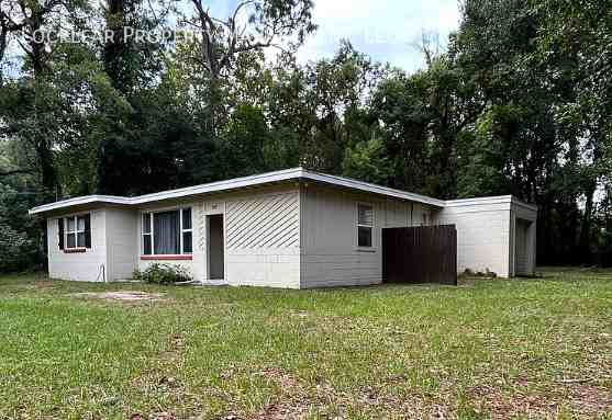 3149 Hickorynut St - Photo 2 of 17