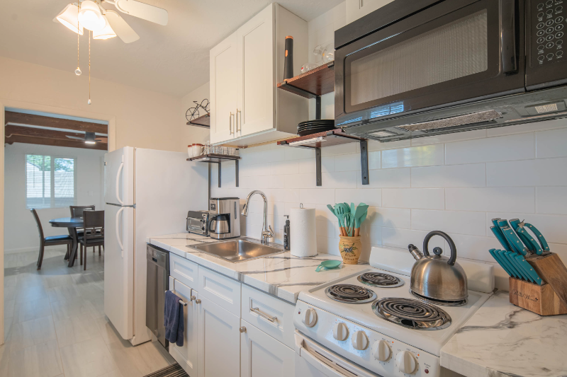 6449 E Sheridan St #A - Photo 3 of 15