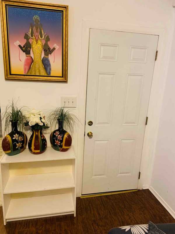 1721 Guilford Ave #1 - Photo 4 of 12