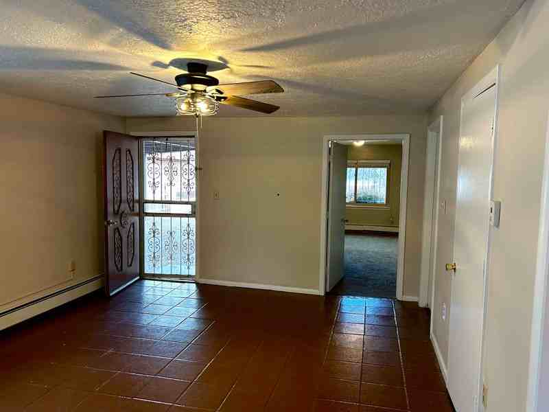 707 Calle Del Pajarito Nw #B - Photo 2 of 14