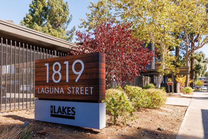 1850 Laguna St #2B - Photo 3 of 11