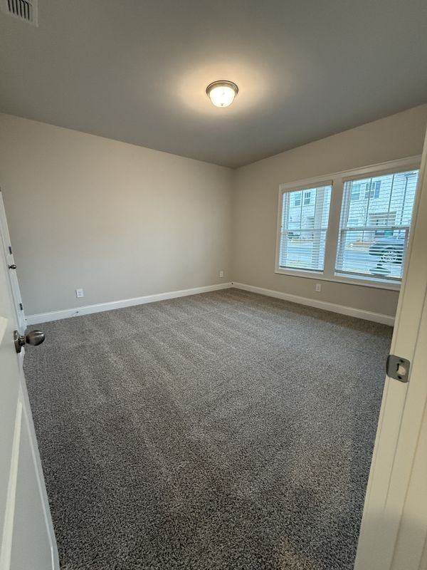 4175 Holland Grove Rd - Photo 7 of 16