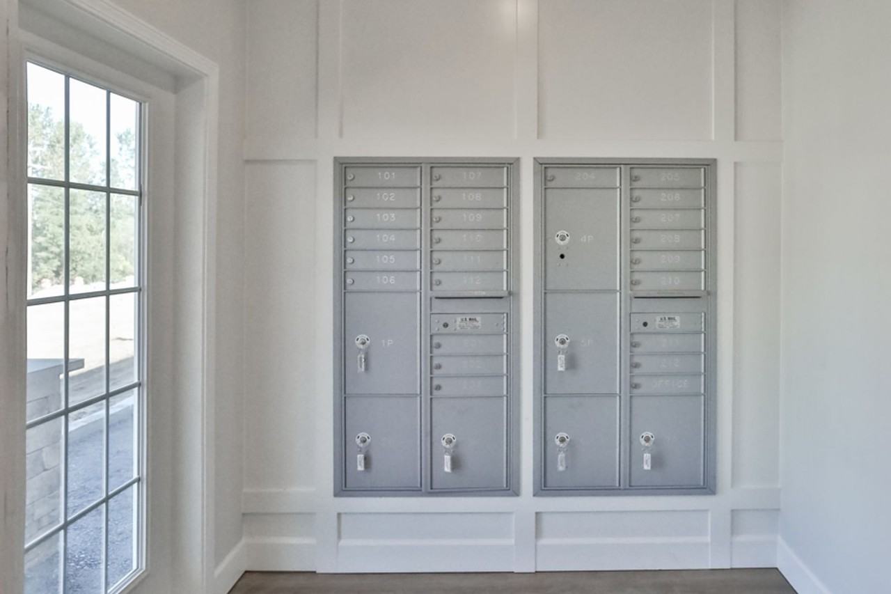 30 Pine Lane Apartments - Photo 7 of 21