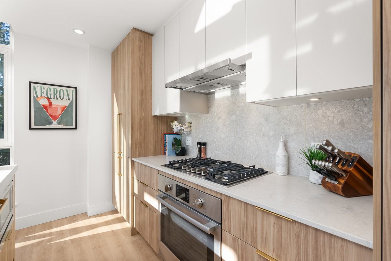 2375 Emery Court #9th - Photo 7 of 36