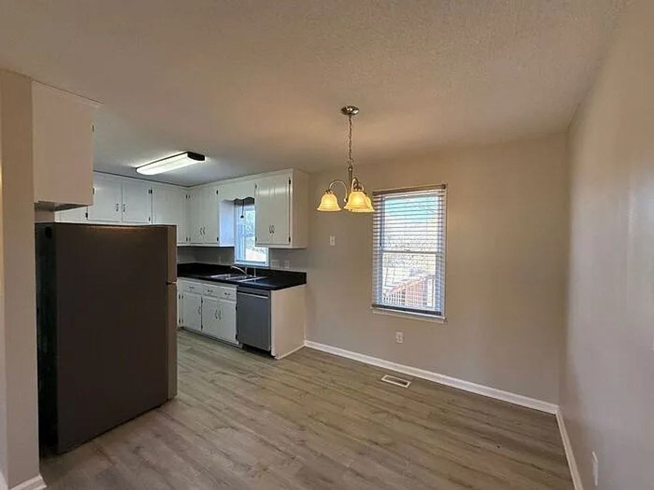 1929 Concord Lake Rd - Photo 3 of 10