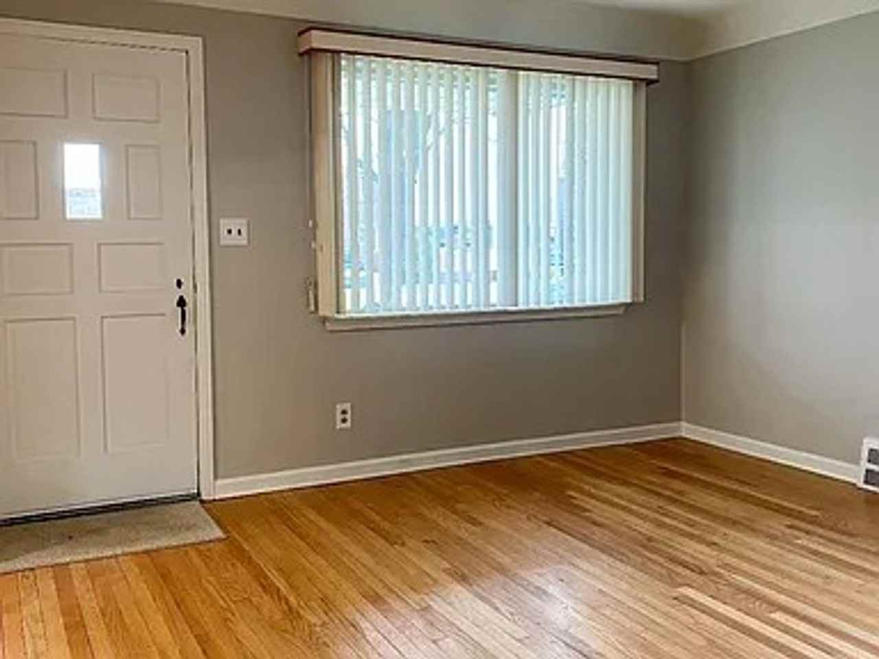 14593 Jonas Ave - Photo 2 of 16