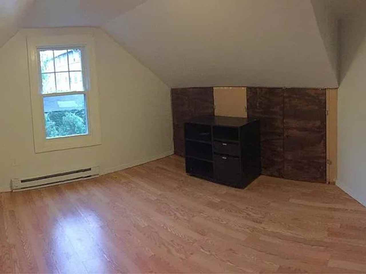 12 Irene St - Photo 3 of 12