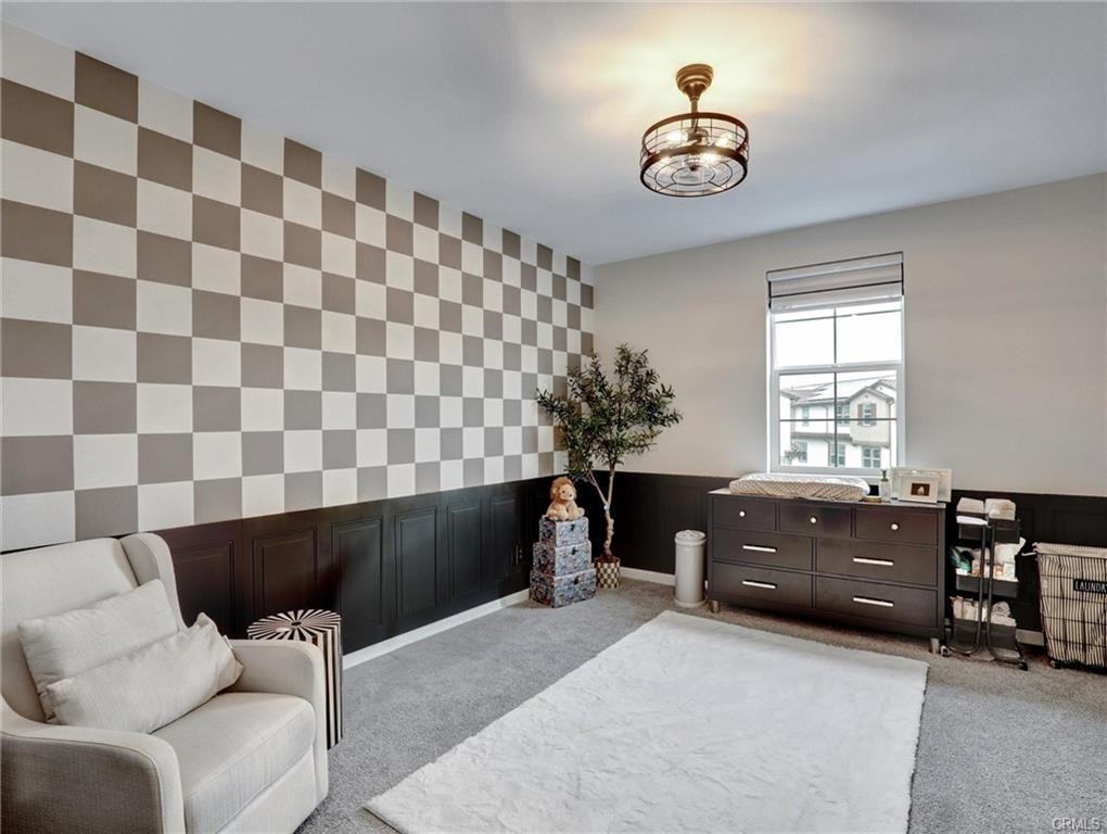 250 Niebla Ln - Photo 3 of 8