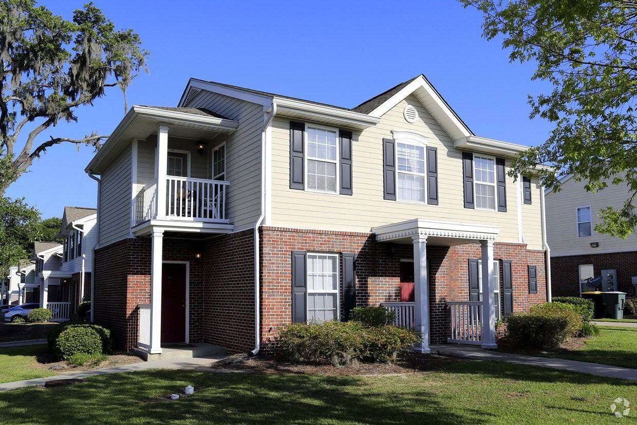 Ashley Midtown - Photo 2 of 20